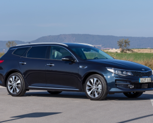 Kia Optima Sportswagon - Exterior 12